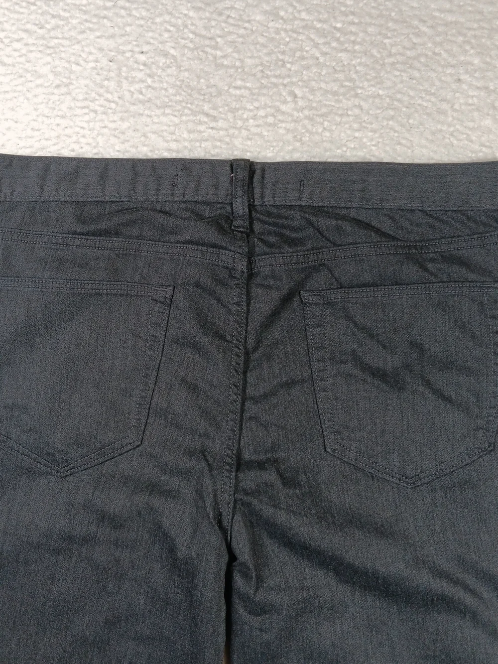 Banana Republic Jeans Mens 35x30 Gray Travel Jean Slim Fit Stretch Casual
